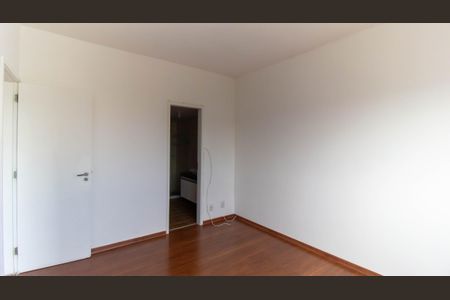 Apartamento para alugar com 135m², 3 quartos e 1 vaga