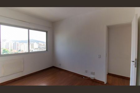 Apartamento para alugar com 135m², 3 quartos e 1 vaga