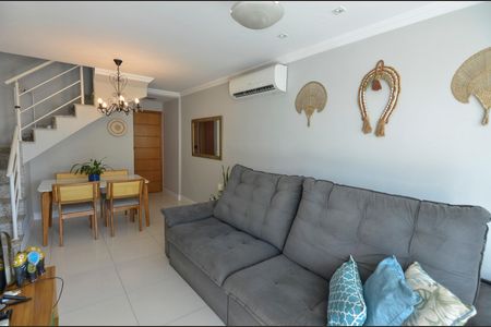Apartamento à venda com 180m², 4 quartos e 2 vagas Apartamento à venda com 180m², 4 quartos e 2 vagasSala