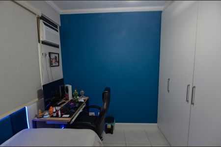 Apartamento à venda com 180m², 4 quartos e 2 vagas Apartamento à venda com 180m², 4 quartos e 2 vagasQuarto 1