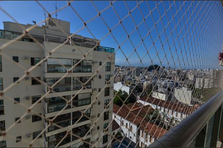 Apartamento à venda com 180m², 4 quartos e 2 vagas Apartamento à venda com 180m², 4 quartos e 2 vagasSala