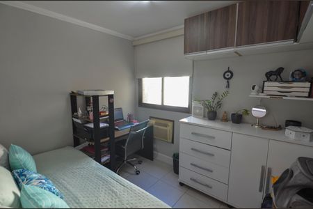 Apartamento à venda com 180m², 4 quartos e 2 vagas Apartamento à venda com 180m², 4 quartos e 2 vagasQuarto 2