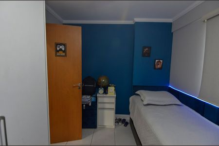 Apartamento à venda com 180m², 4 quartos e 2 vagas Apartamento à venda com 180m², 4 quartos e 2 vagasQuarto 1