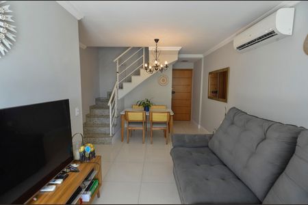 Apartamento à venda com 180m², 4 quartos e 2 vagas Apartamento à venda com 180m², 4 quartos e 2 vagasSala