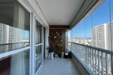 Apartamento para alugar com 96m², 3 quartos e 1 vaga Apartamento para alugar com 96m², 3 quartos e 1 vagaVaranda da Sala