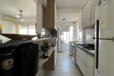 Apartamento para alugar com 96m², 3 quartos e 1 vaga Apartamento para alugar com 96m², 3 quartos e 1 vagaCozinha e Área de Serviço
