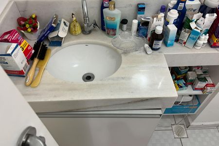 Apartamento para alugar com 96m², 3 quartos e 1 vaga Apartamento para alugar com 96m², 3 quartos e 1 vagaBanheiro 2