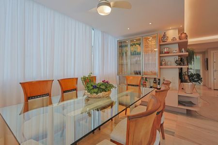 Apartamento à venda com 4 quartos, 147m² em Santo Antônio, Belo Horizonte