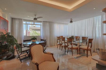 Apartamento à venda com 4 quartos, 147m² em Santo Antônio, Belo Horizonte