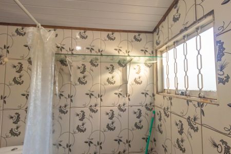 Casa para alugar com 240m², 4 quartos e 2 vagasBanheiro Social