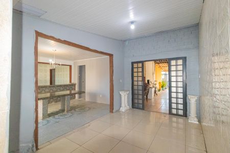 Sala de casa para alugar com 4 quartos, 240m² em Guajuviras, Canoas