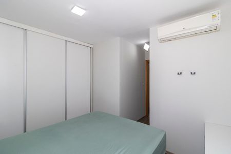 Apartamento à venda com 98m², 3 quartos e 2 vagas Apartamento à venda com 98m², 3 quartos e 2 vagasQuarto Suíte