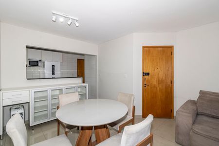 Apartamento à venda com 98m², 3 quartos e 2 vagas Apartamento à venda com 98m², 3 quartos e 2 vagasSala de Jantar