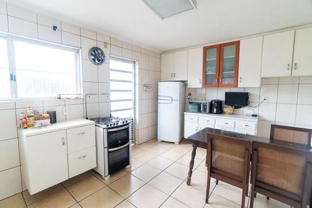 Casa à venda com 217m², 3 quartos e 3 vagasCozinha
