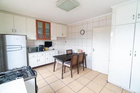 Casa à venda com 217m², 3 quartos e 3 vagasCozinha
