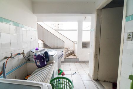 Casa à venda com 217m², 3 quartos e 3 vagasLavanderia