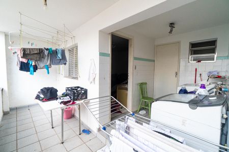 Casa à venda com 217m², 3 quartos e 3 vagasLavanderia