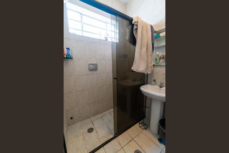 Casa à venda com 217m², 3 quartos e 3 vagasBanheiro 2