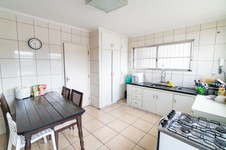Casa à venda com 217m², 3 quartos e 3 vagasCozinha