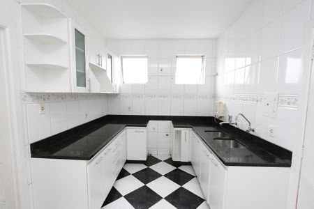 Apartamento à venda com 288m², 4 quartos e 2 vagasCozinha