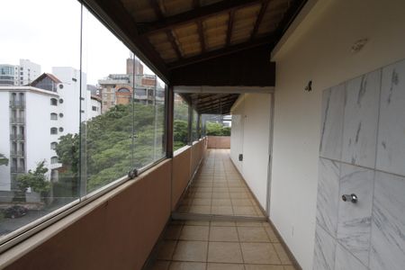 Apartamento à venda com 288m², 4 quartos e 2 vagasCobertura
