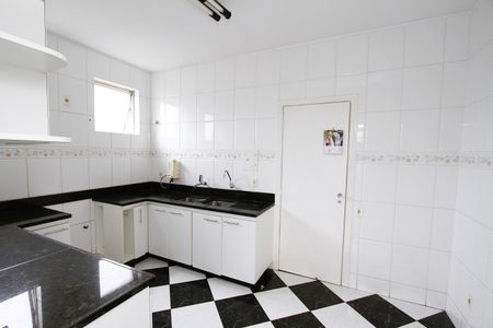 Apartamento à venda com 288m², 4 quartos e 2 vagasCozinha