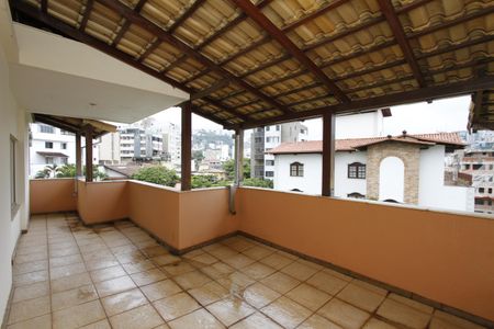 Apartamento à venda com 288m², 4 quartos e 2 vagasCobertura