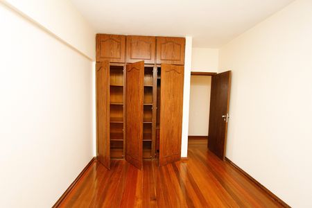 Apartamento à venda com 288m², 4 quartos e 2 vagasQuarto 3