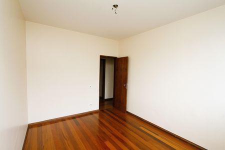 Apartamento à venda com 288m², 4 quartos e 2 vagasQuarto 1