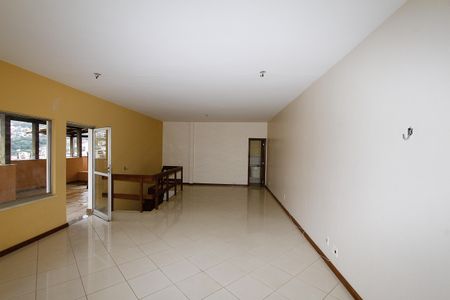 Apartamento à venda com 288m², 4 quartos e 2 vagasCobertura