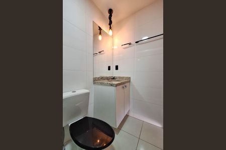 Apartamento à venda com 61m², 2 quartos e 1 vagaBanheiro da Suíte 1