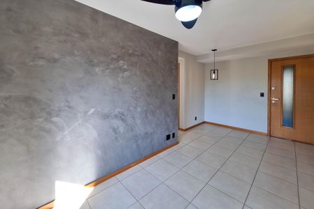 Sala de apartamento à venda com 2 quartos, 61m² em Badu, Niterói