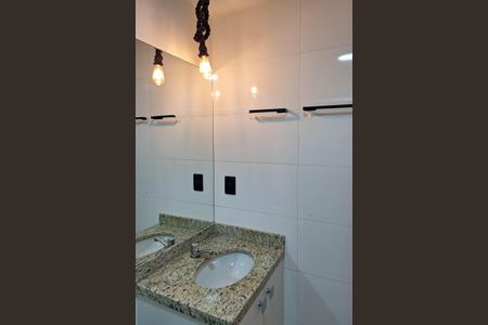 Apartamento à venda com 61m², 2 quartos e 1 vagaBanheiro Social