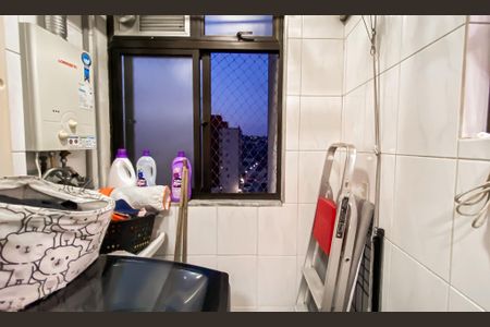 Apartamento à venda com 70m², 3 quartos e 1 vaga Apartamento à venda com 70m², 3 quartos e 1 vagaÁrea de Serviço