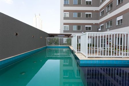 Apartamento para alugar com 34m², 2 quartos e sem vaga Apartamento para alugar com 34m², 2 quartos e sem vagaÁrea comum - Piscina