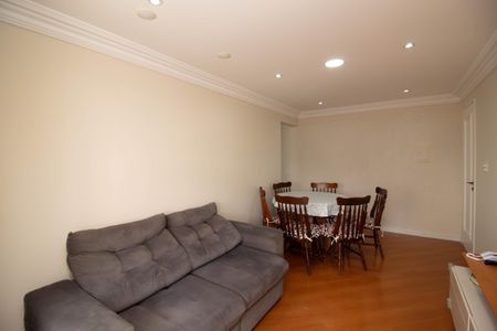 Sala de apartamento para alugar com 2 quartos, 67m² em Vila Camargos, Guarulhos