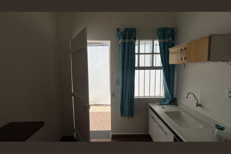 Studio para alugar com 20m², 1 quarto e sem vaga Studio para alugar com 20m², 1 quarto e sem vagaQuarto - Cozinha
