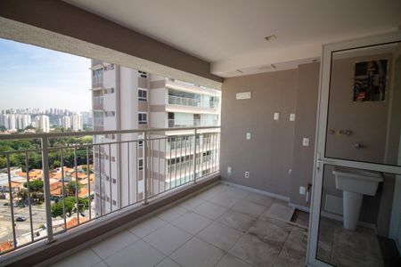 Apartamento à venda com 59m², 2 quartos e 1 vaga Apartamento à venda com 59m², 2 quartos e 1 vagaVaranda
