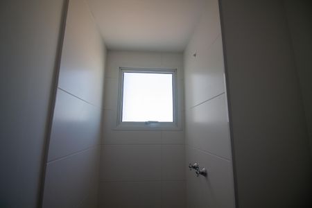 Apartamento à venda com 59m², 2 quartos e 1 vaga Apartamento à venda com 59m², 2 quartos e 1 vagaBanheiro