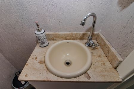 Casa de condomínio à venda com 146m², 3 quartos e 2 vagas Casa de condomínio à venda com 146m², 3 quartos e 2 vagasLavabo