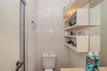 Casa de condomínio à venda com 146m², 3 quartos e 2 vagas Casa de condomínio à venda com 146m², 3 quartos e 2 vagasBanheiro Social