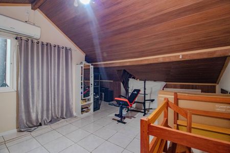 Casa de condomínio à venda com 146m², 3 quartos e 2 vagas Casa de condomínio à venda com 146m², 3 quartos e 2 vagasSótão