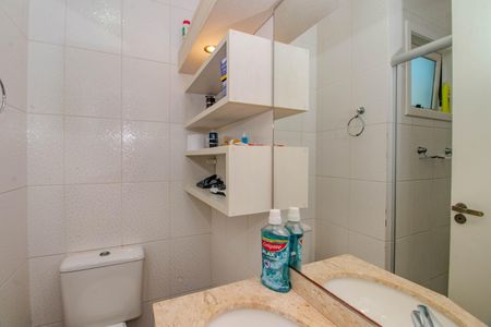 Casa de condomínio à venda com 146m², 3 quartos e 2 vagas Casa de condomínio à venda com 146m², 3 quartos e 2 vagasBanheiro Social