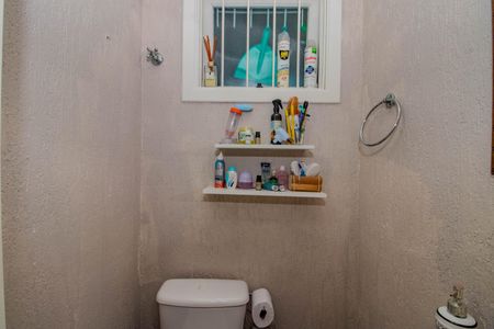 Casa de condomínio à venda com 146m², 3 quartos e 2 vagas Casa de condomínio à venda com 146m², 3 quartos e 2 vagasLavabo