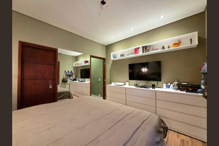 Casa à venda com 270m², 3 quartos e 2 vagas Casa à venda com 270m², 3 quartos e 2 vagasSuíte 1