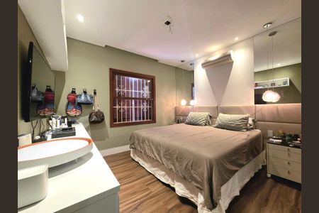 Casa à venda com 270m², 3 quartos e 2 vagas Casa à venda com 270m², 3 quartos e 2 vagasSuíte 1