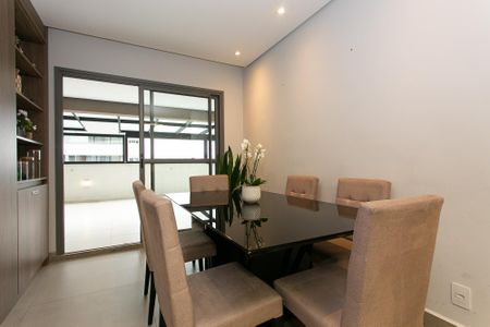 Apartamento para alugar com 150m², 3 quartos e 2 vagas Apartamento para alugar com 150m², 3 quartos e 2 vagasSala