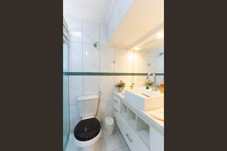 Banheiro da Suíte de apartamento à venda com 2 quartos, 77m² em Vila Nova Conceição, São Paulo