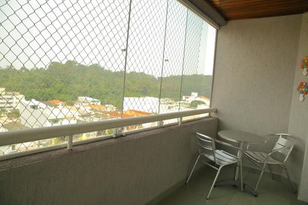 Apartamento à venda com 87m², 2 quartos e 2 vagasSacada da Sala 