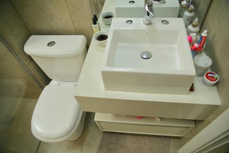 Apartamento à venda com 87m², 2 quartos e 2 vagasBanheiro Social 